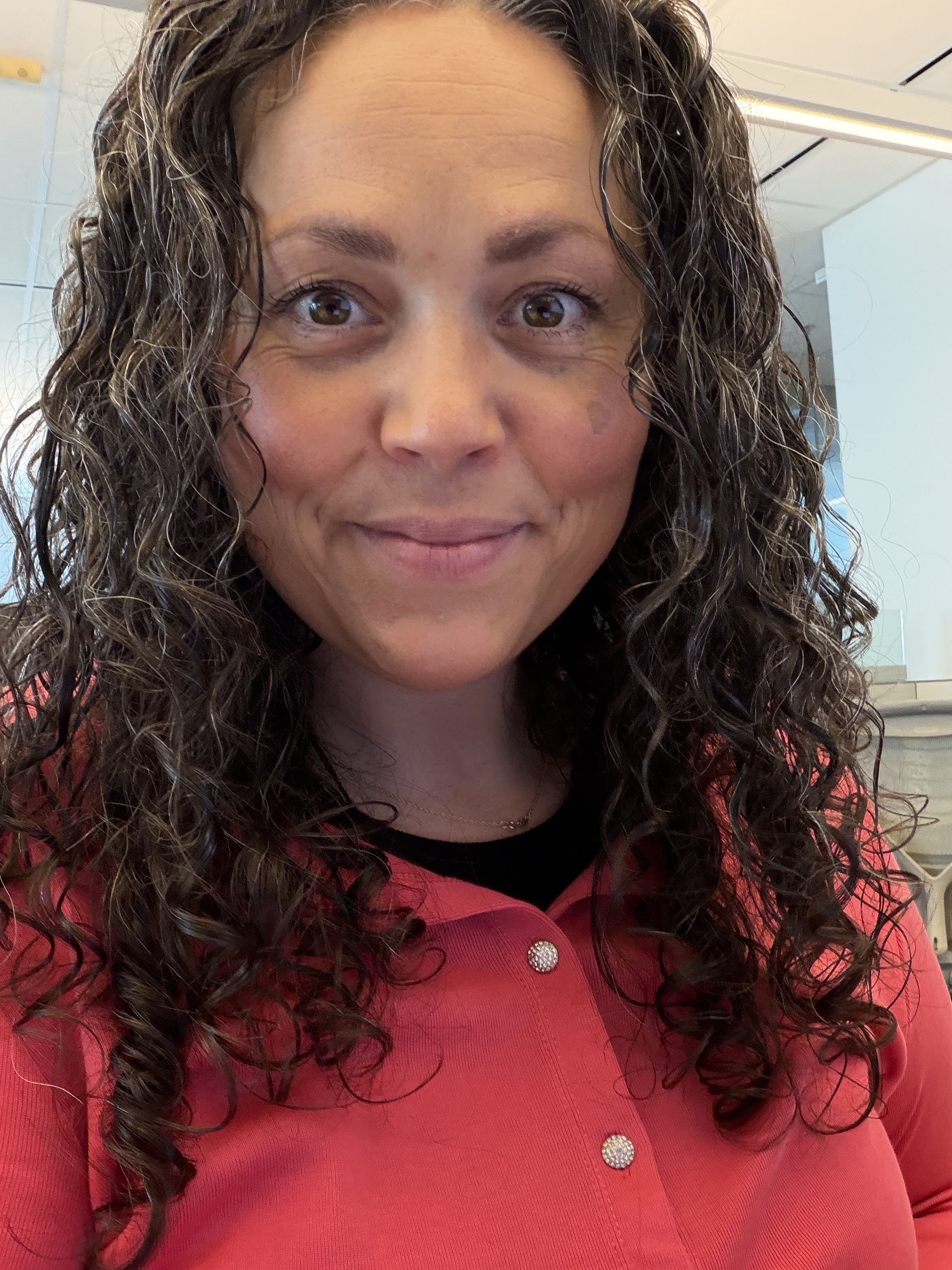 Patricia Ribeiro, UGC Creator in Hamilton, Ontario
